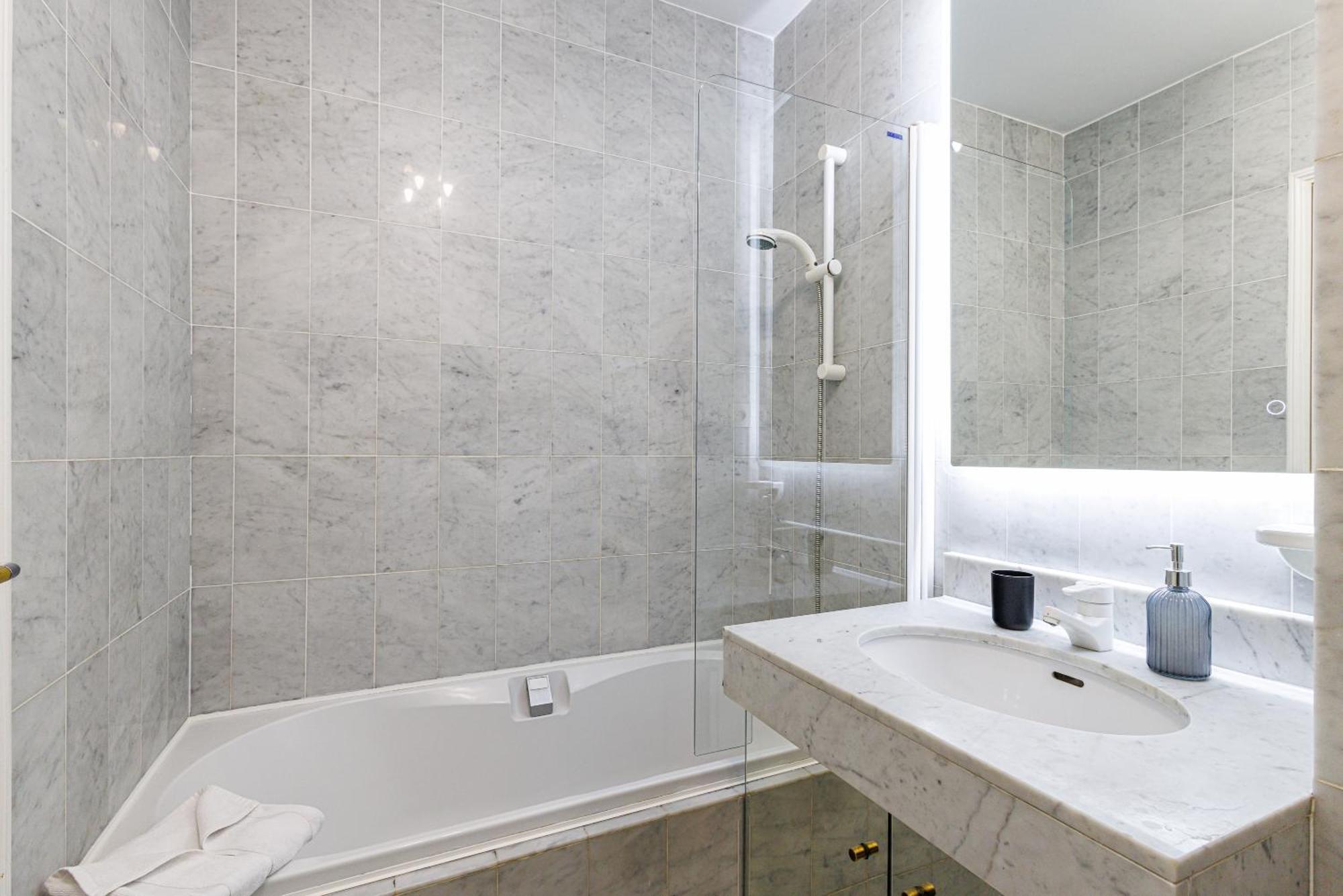 Le Victoria, Elegant T2 Au Bord Des Plages, Piscine, Sauna Mentona Zewnętrze zdjęcie